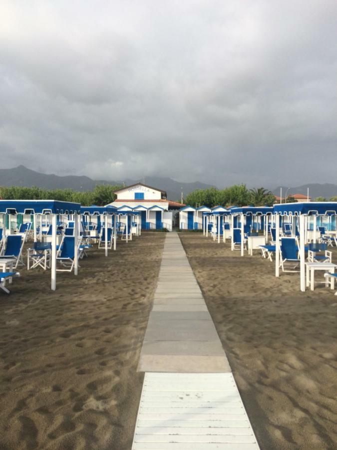 Versilia Apartment Forte dei Marmi Exterior photo